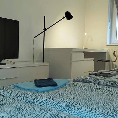 Privatzimmer Nahe Bahnhof Und City Wurzburgo Exterior foto