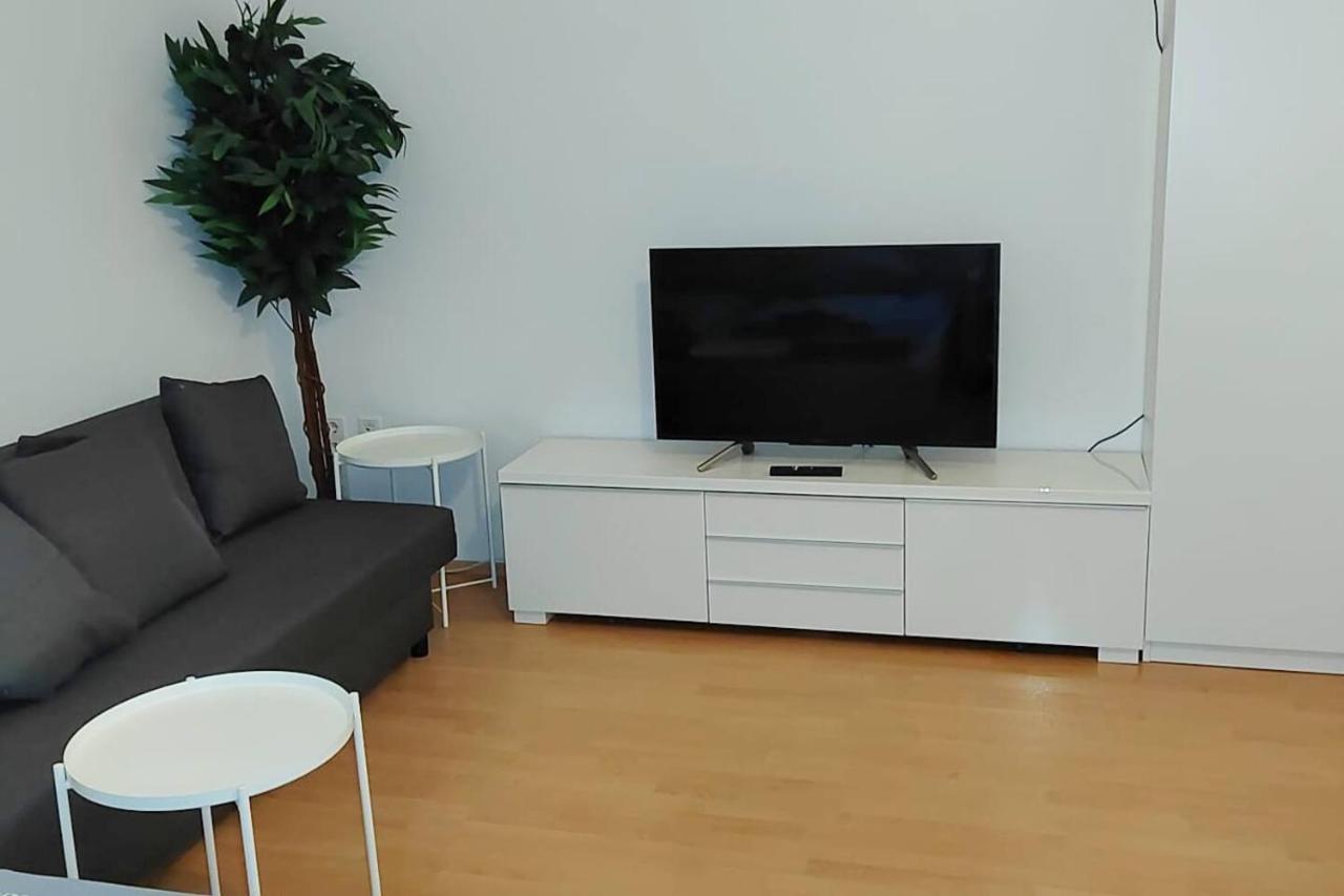 Privatzimmer Nahe Bahnhof Und City Wurzburgo Exterior foto