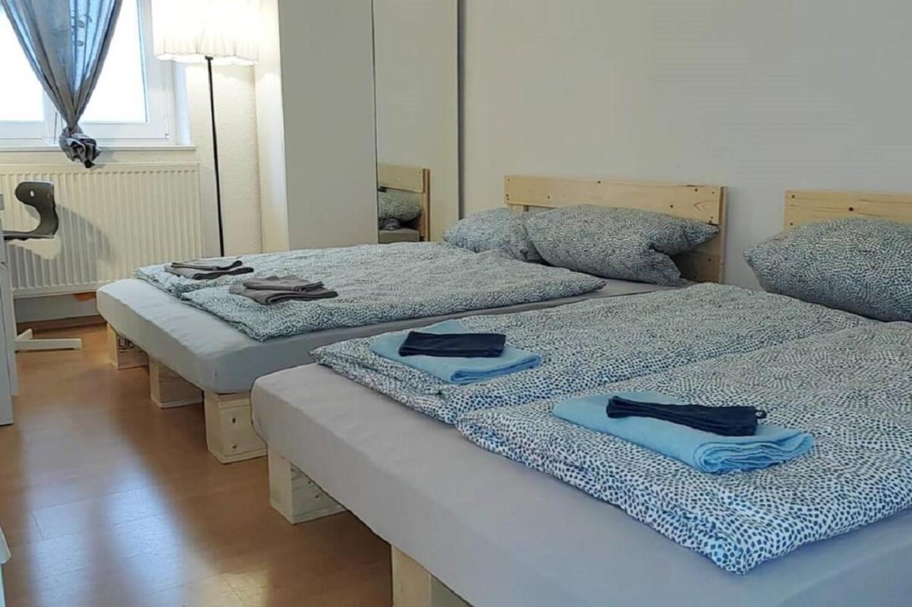 Privatzimmer Nahe Bahnhof Und City Wurzburgo Exterior foto
